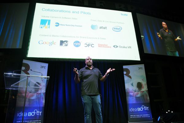 qué servicios ofrece una aceleradora de startups