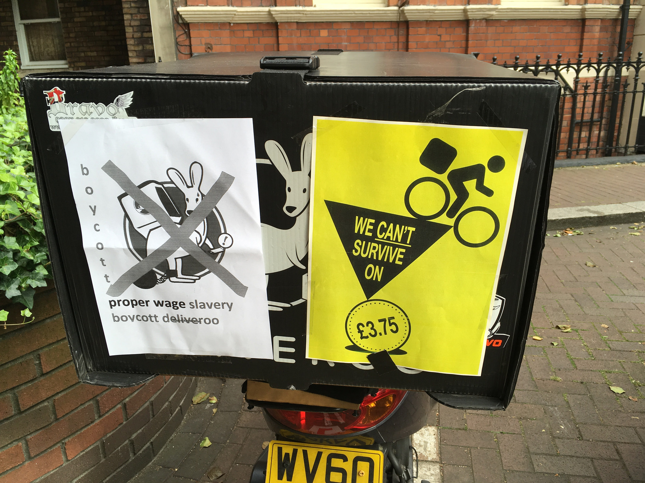 protestas deliveroo - competir en condiciones laborales